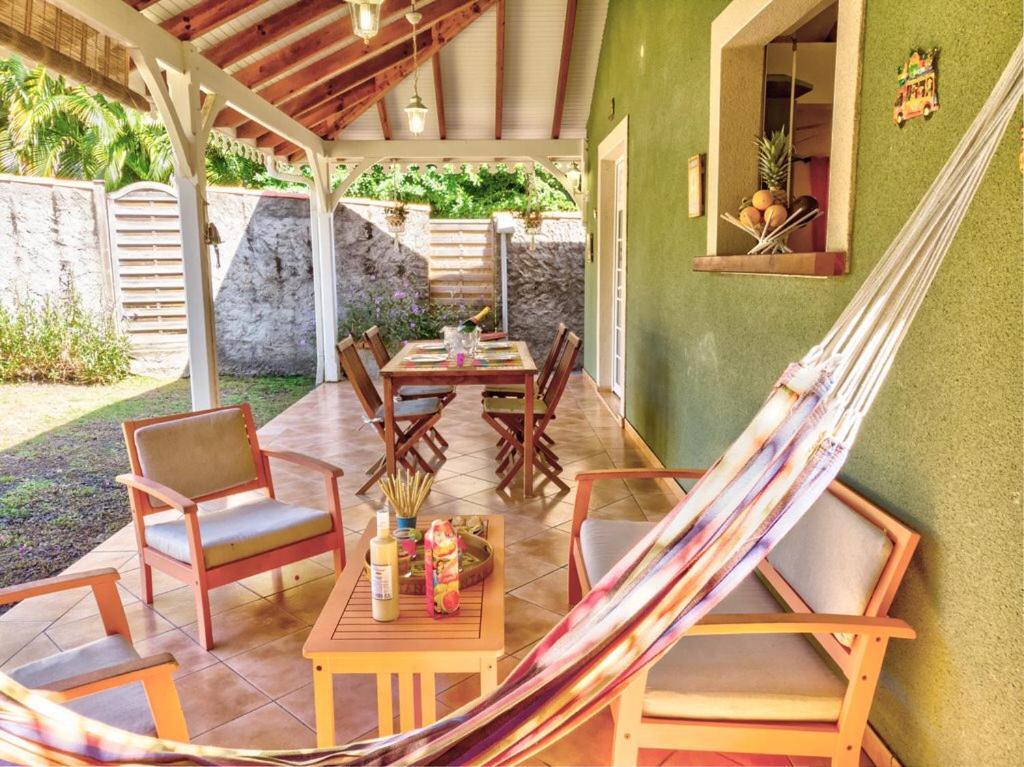 Coquette Villa Du Cap Est Le François Exteriör bild
